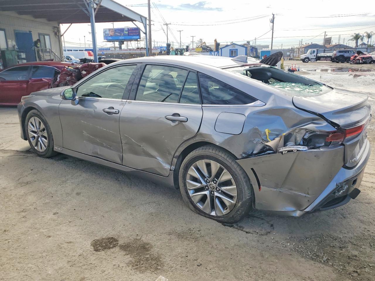 2021 TOYOTA MIRAI XLE photo 3