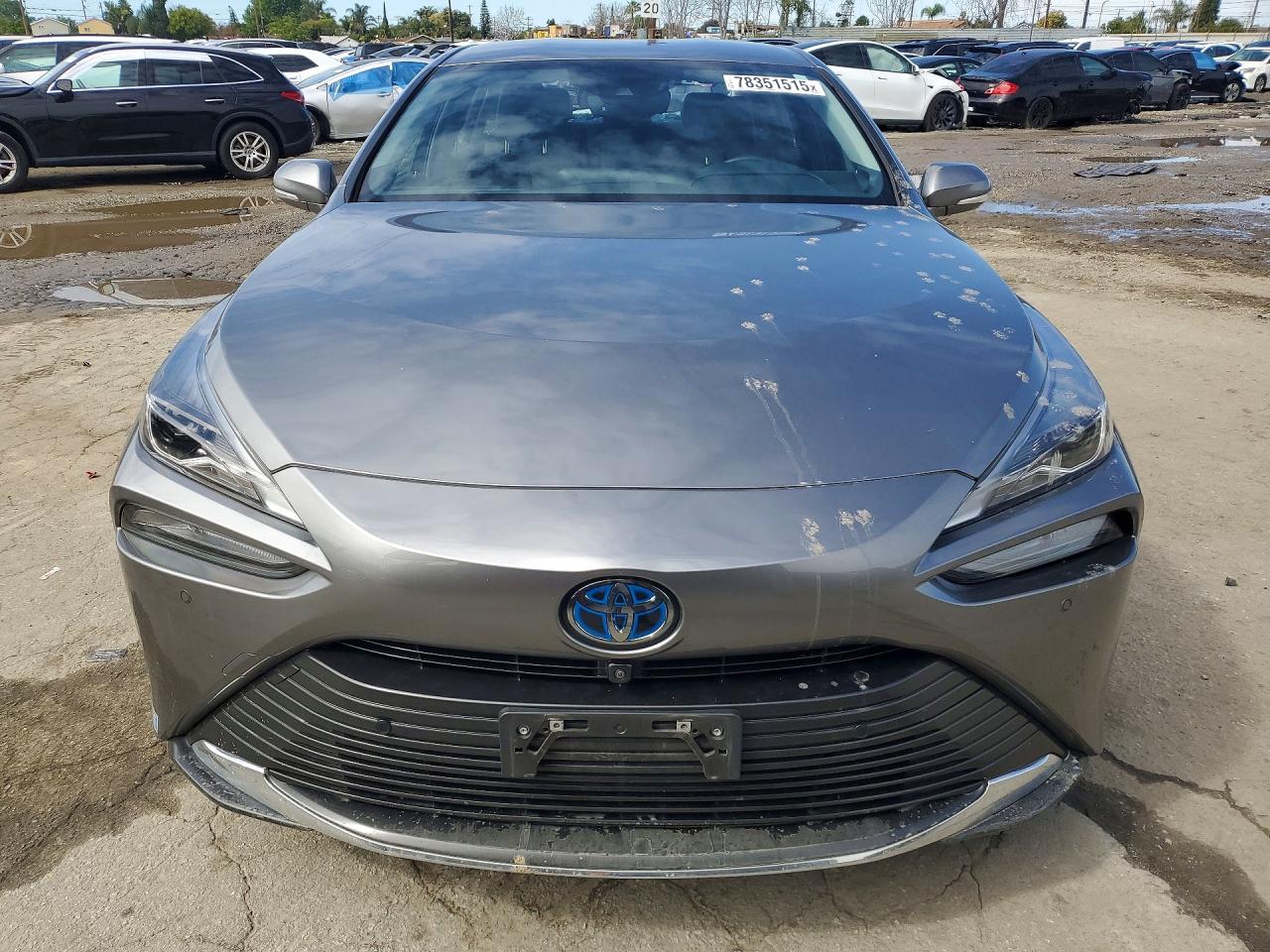 2021 TOYOTA MIRAI XLE photo 9
