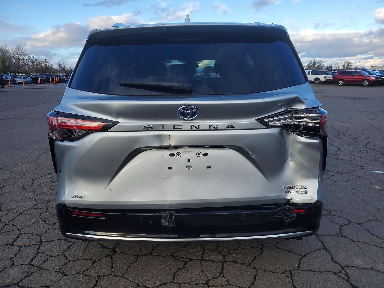 2021 TOYOTA SIENNA LIMITED photo 6