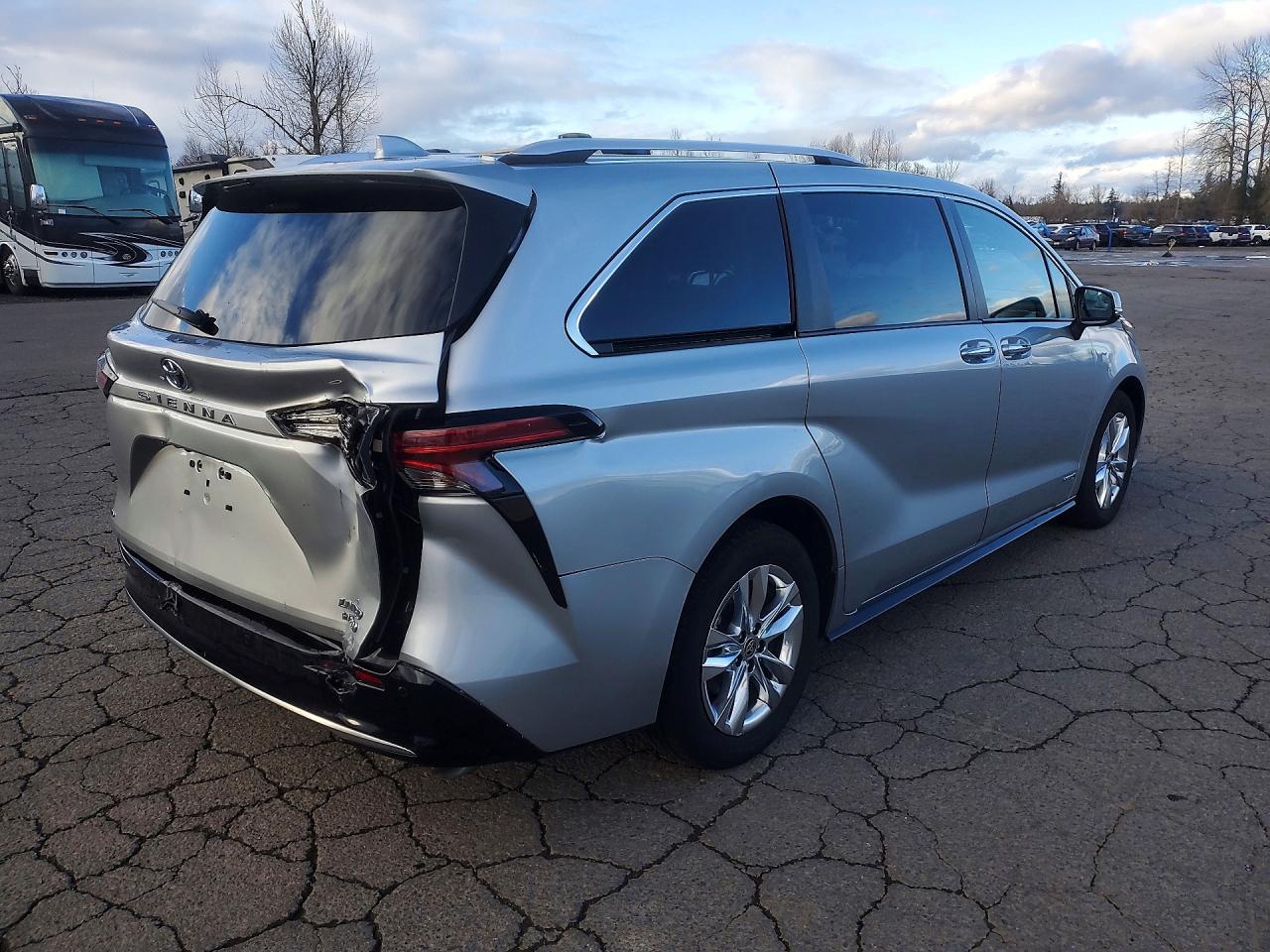 2021 TOYOTA SIENNA LIMITED photo 3