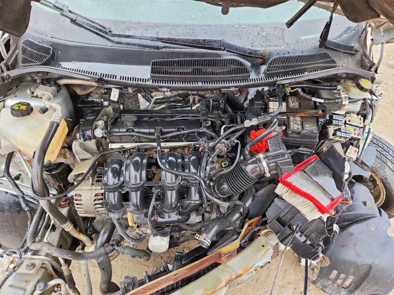 2015 FORD FIESTA SE photo 12