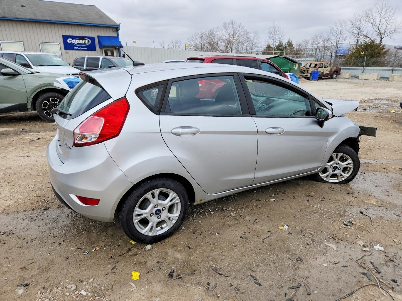 2015 FORD FIESTA SE photo 3