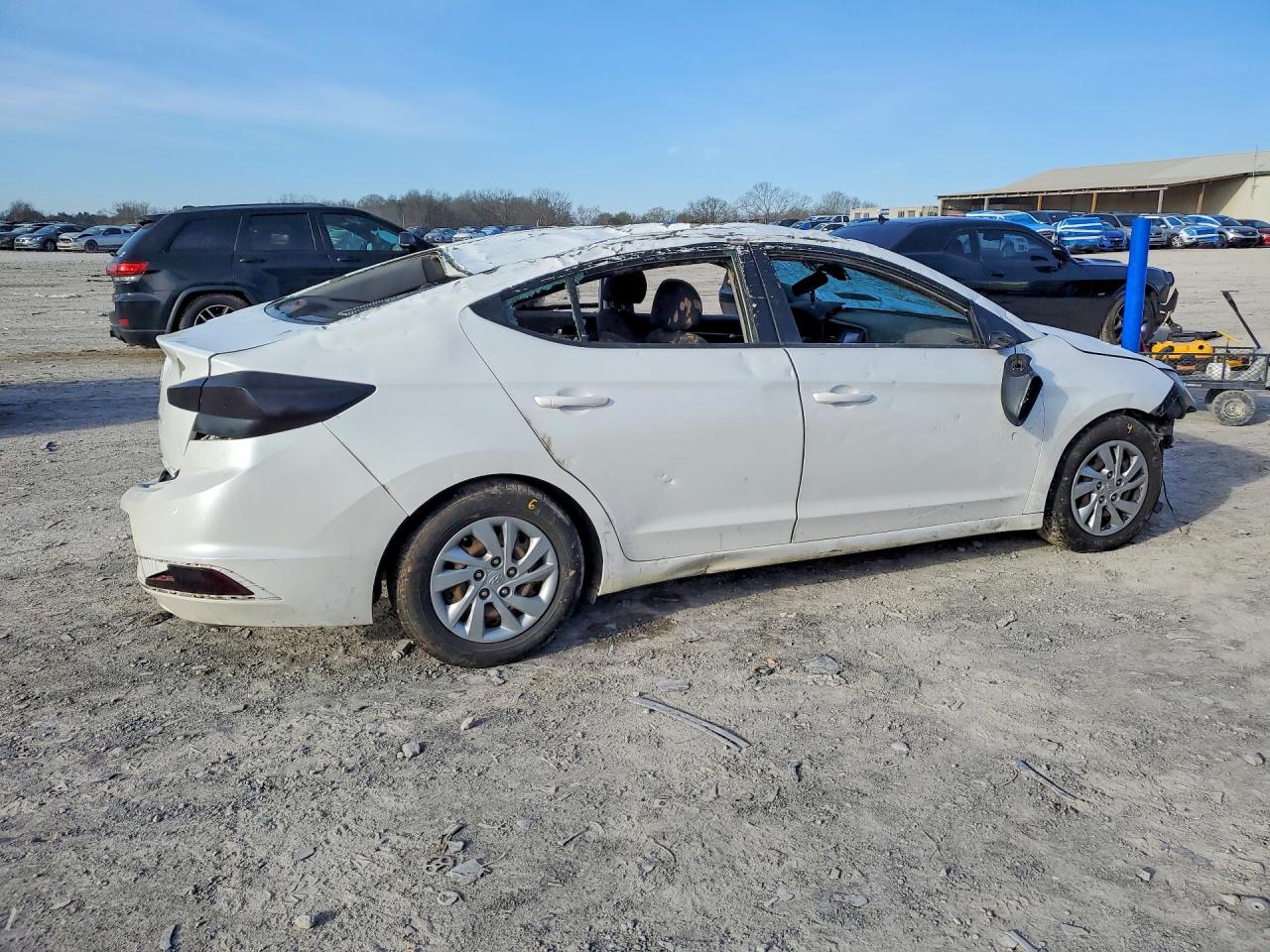 2020 HYUNDAI ELANTRA SE photo 5