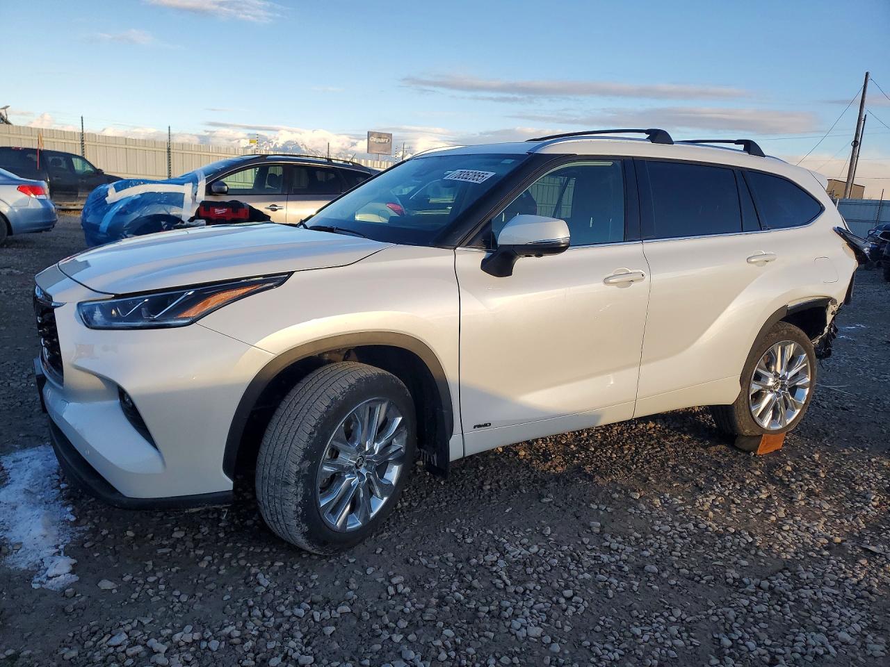 2024 TOYOTA HIGHLANDER HYBRID