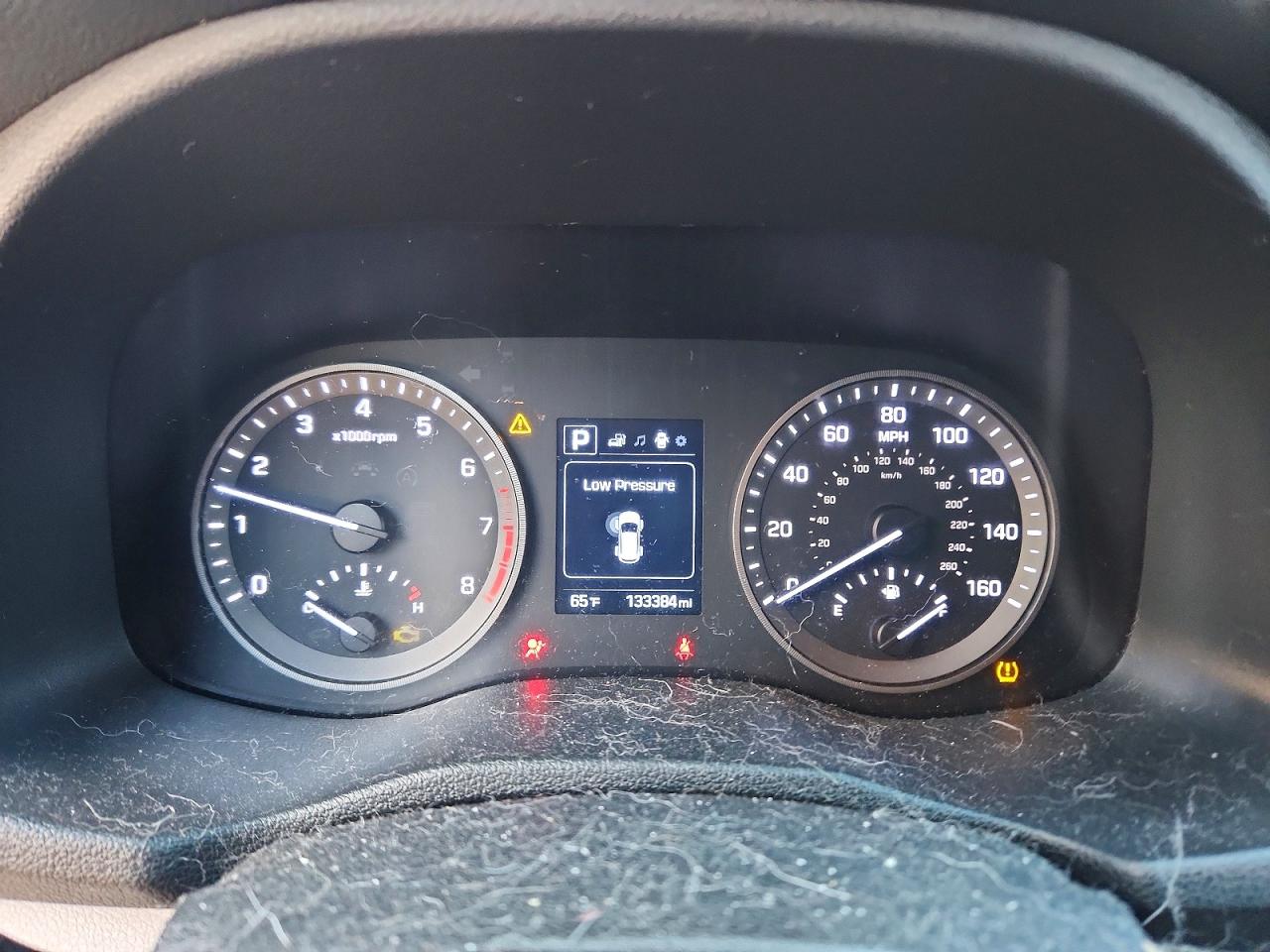 2018 HYUNDAI TUCSON SE photo 17