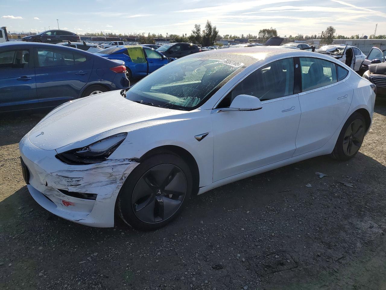 2018 TESLA MODEL 3 photo 2