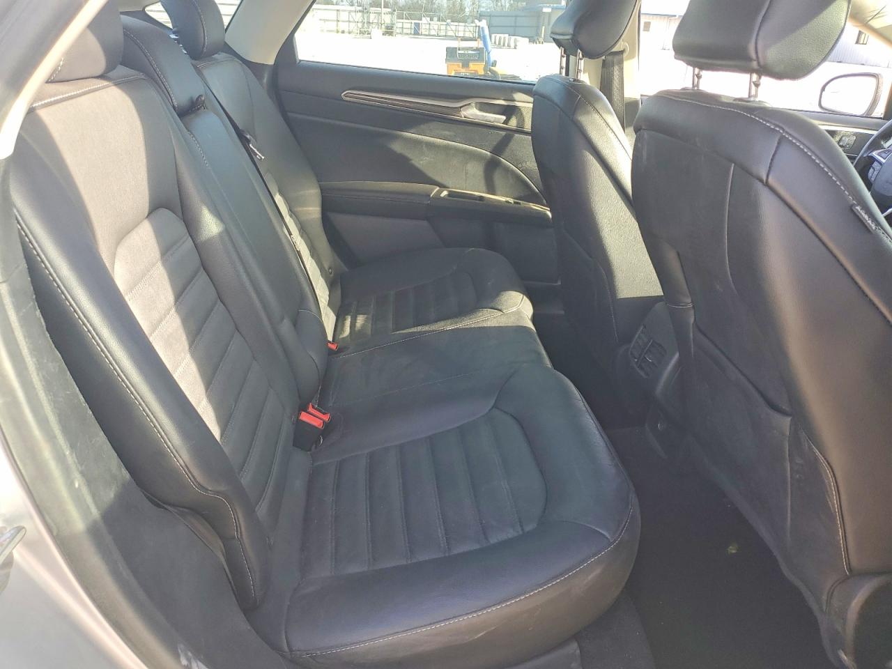 2018 FORD FUSION SE photo 19