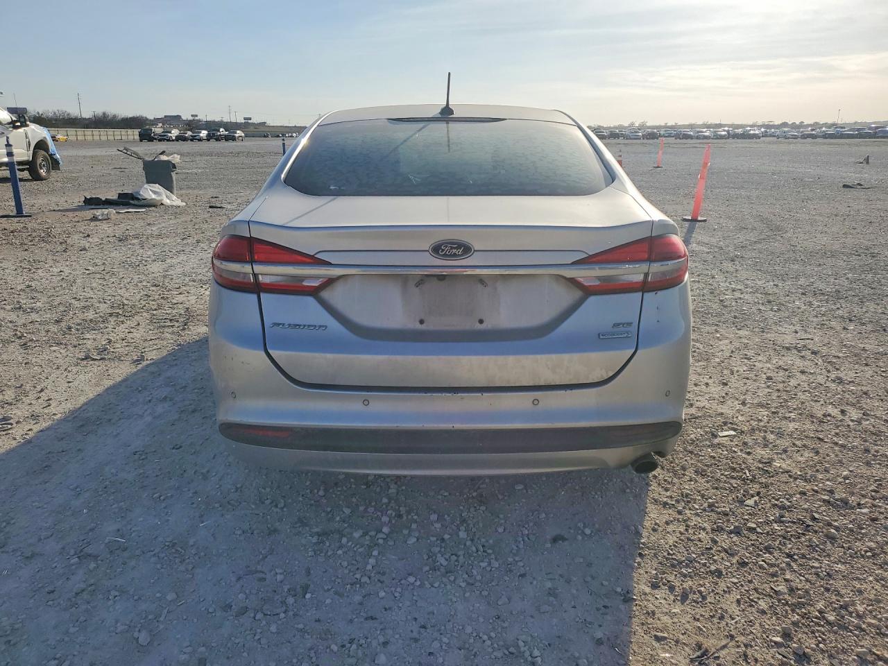 2018 FORD FUSION SE photo 11