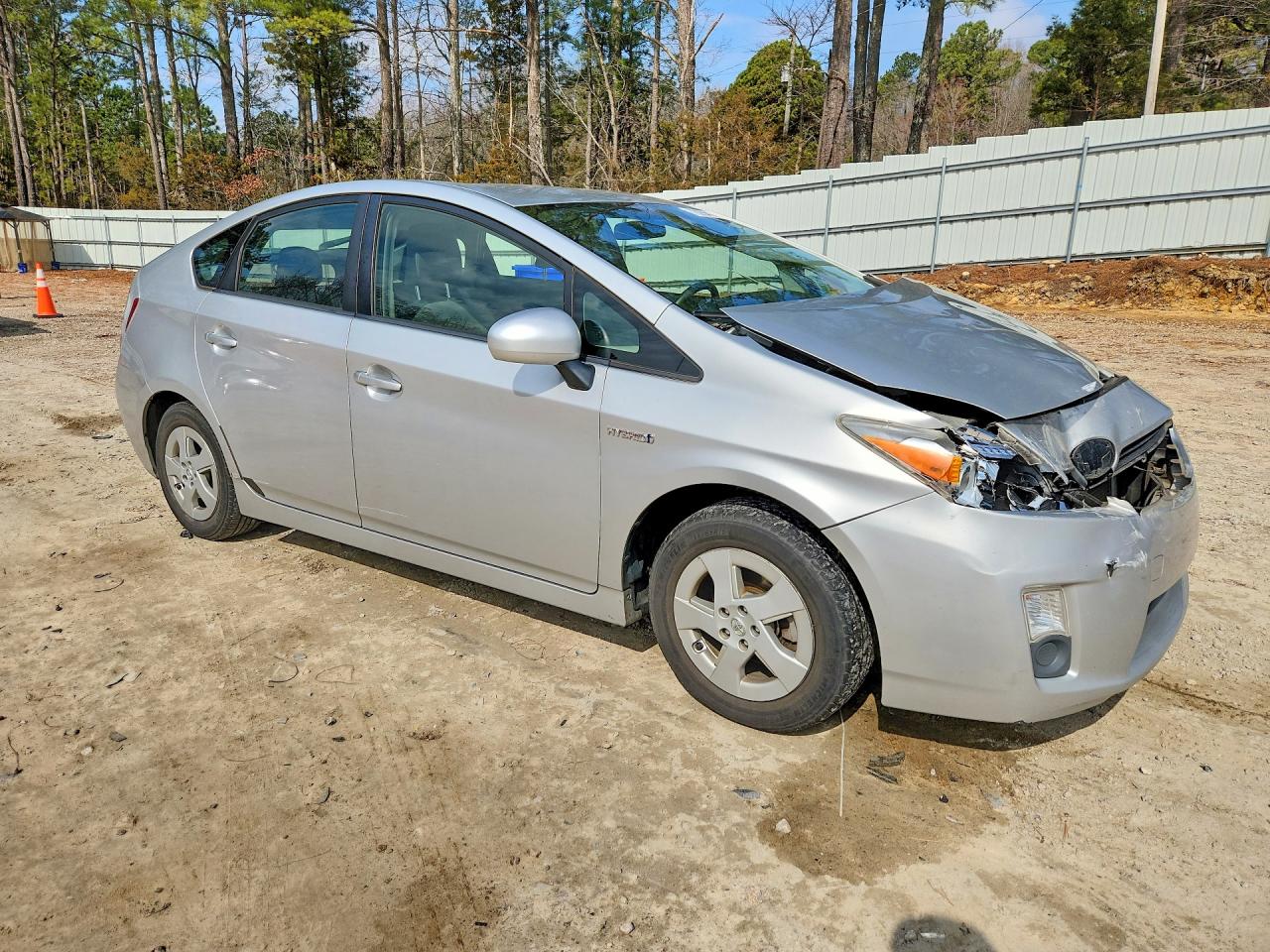 2011 TOYOTA PRIUS TWO photo 4