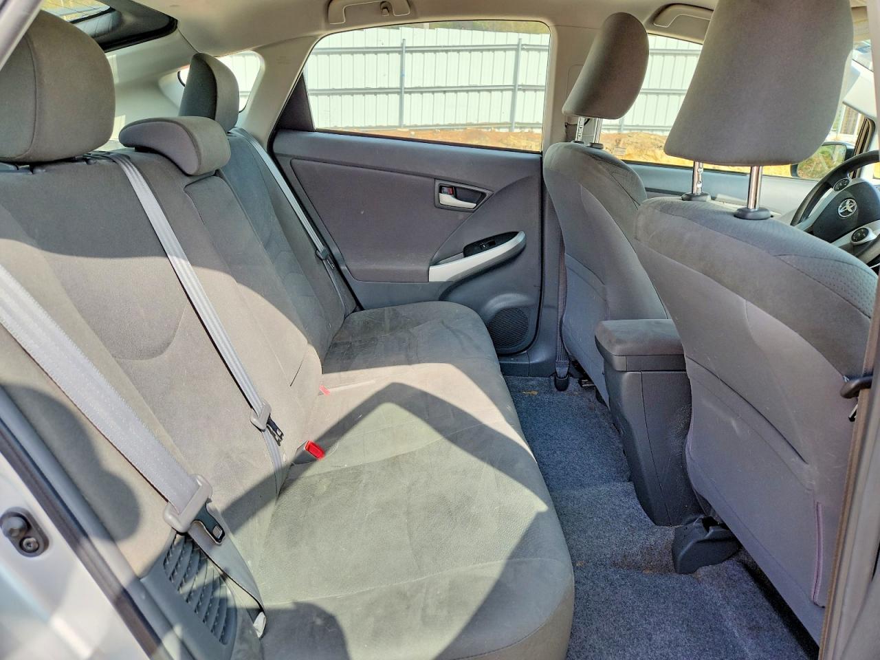 2011 TOYOTA PRIUS TWO photo 11