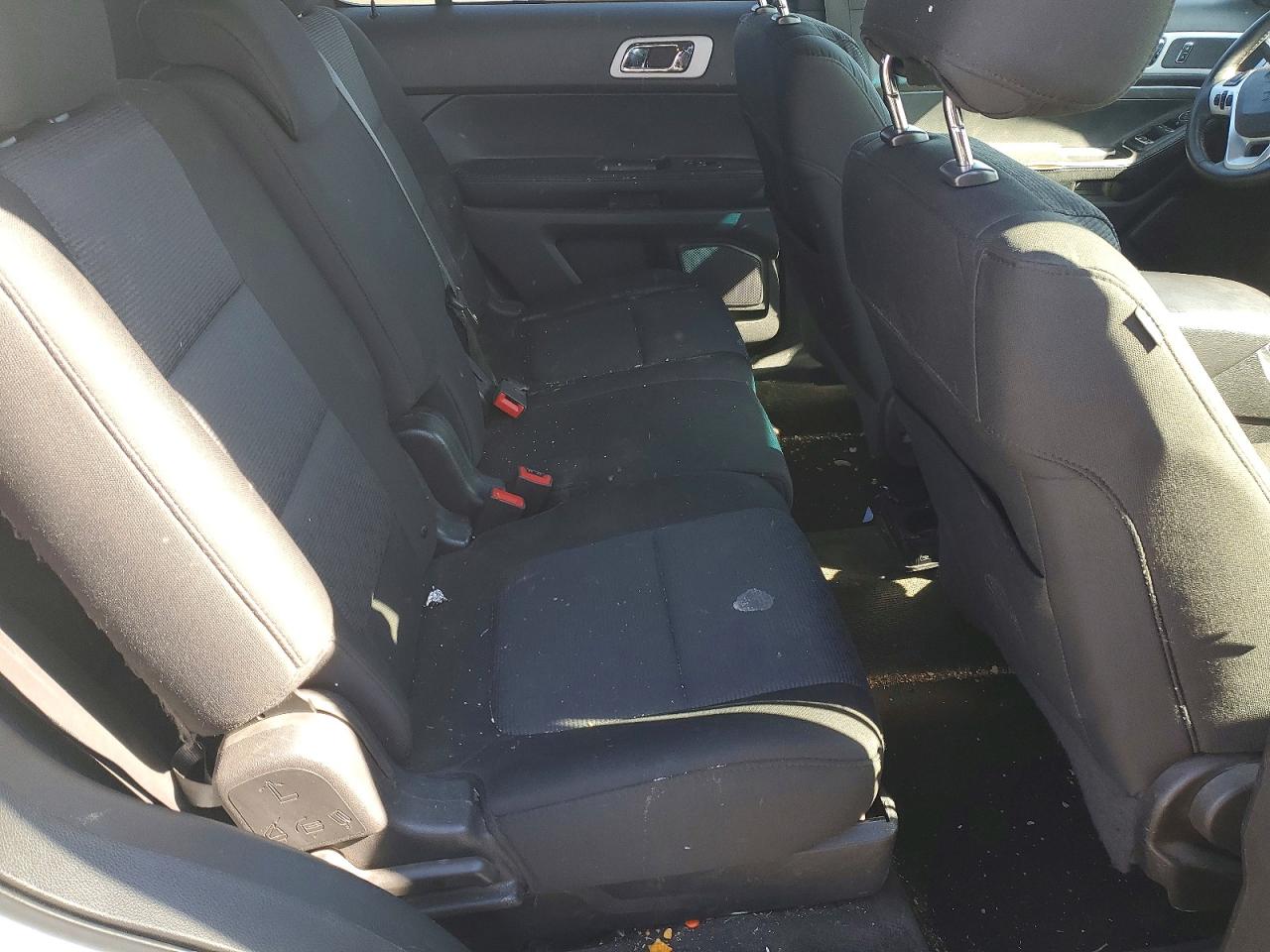 2015 FORD EXPLORER XLT photo 11