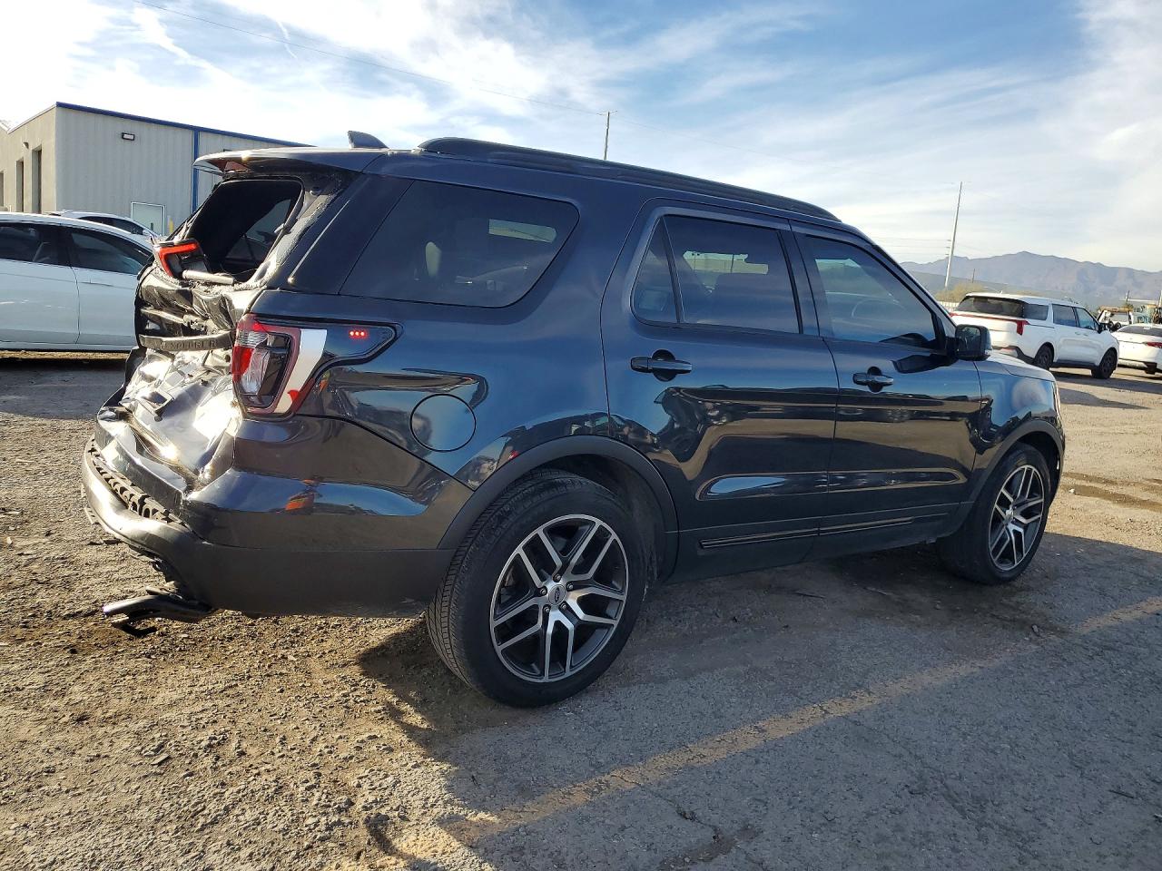 2017 FORD EXPLORER SPORT photo 5