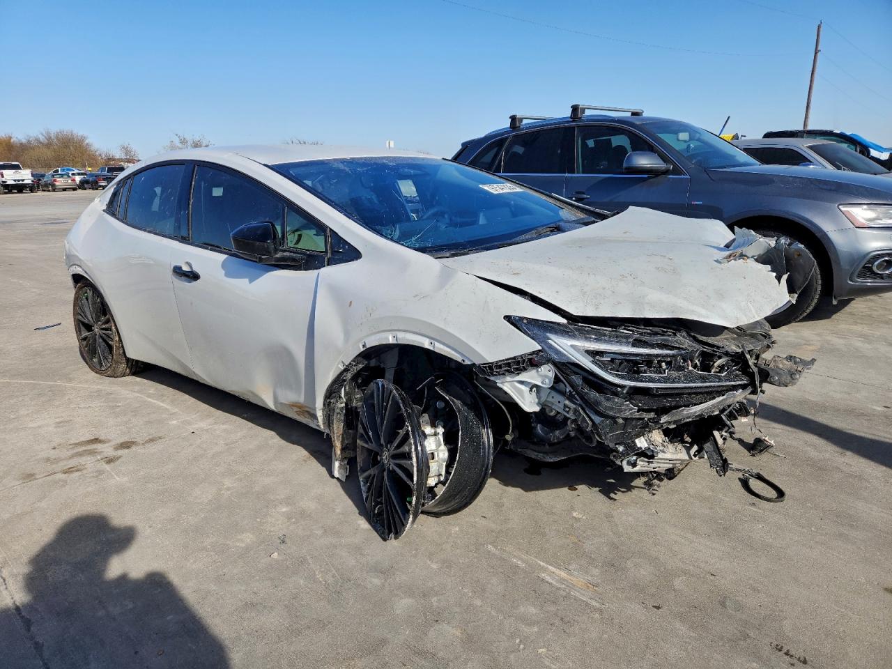 2025 TOYOTA PRIUS NIGHTSHADE photo 4