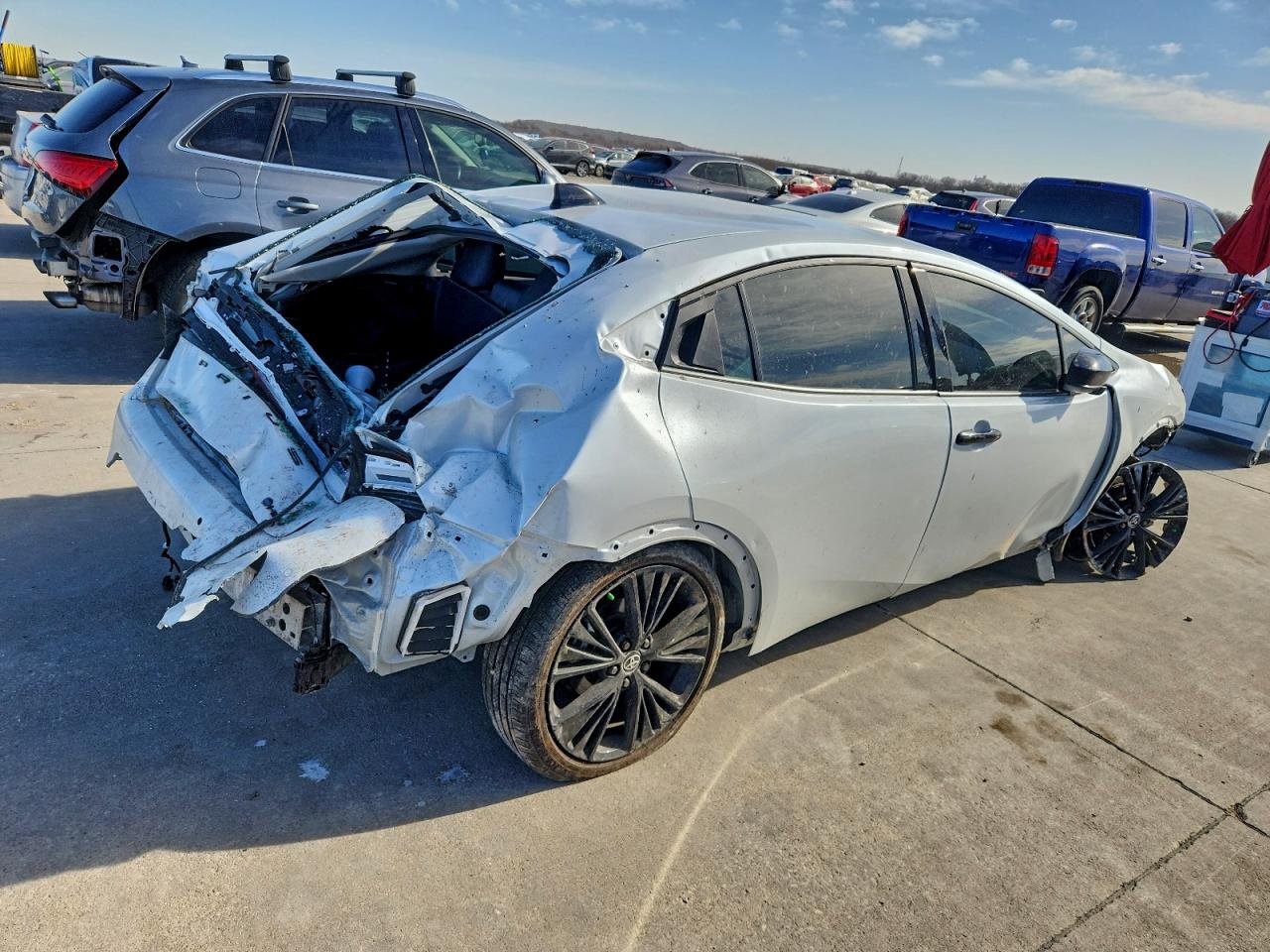 2025 TOYOTA PRIUS NIGHTSHADE photo 3