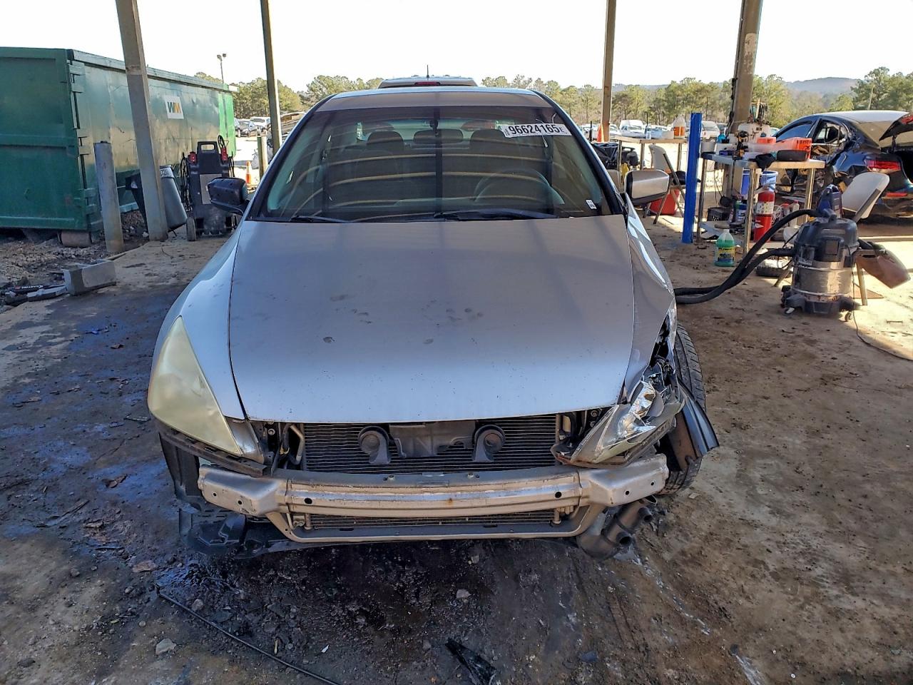 2004 HONDA ACCORD LX photo 9