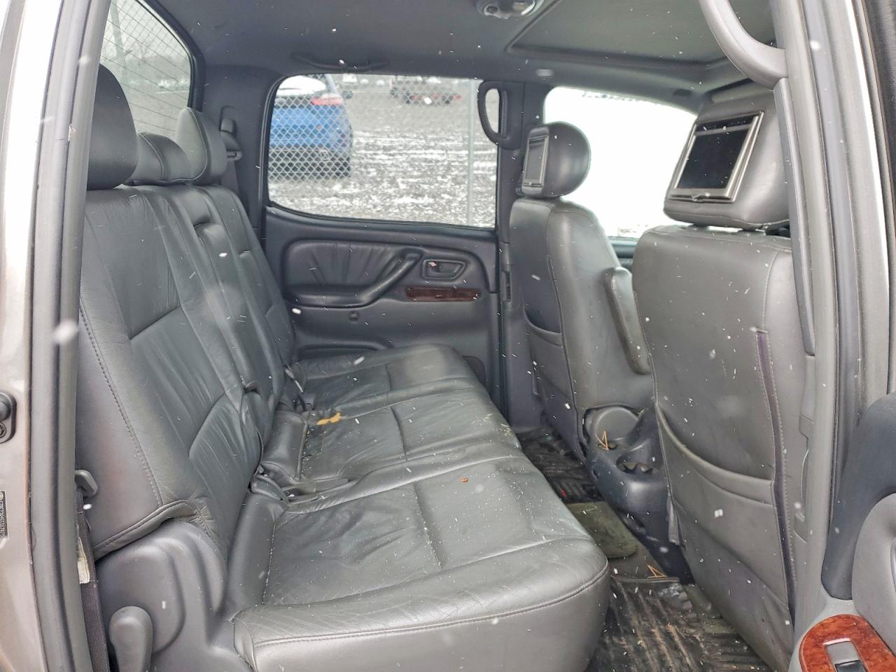 2005 TOYOTA TUNDRA photo 10