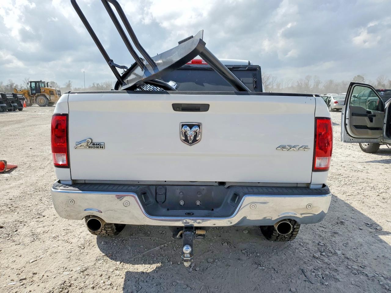 2019 RAM 1500 CLASSIC SLT photo 11