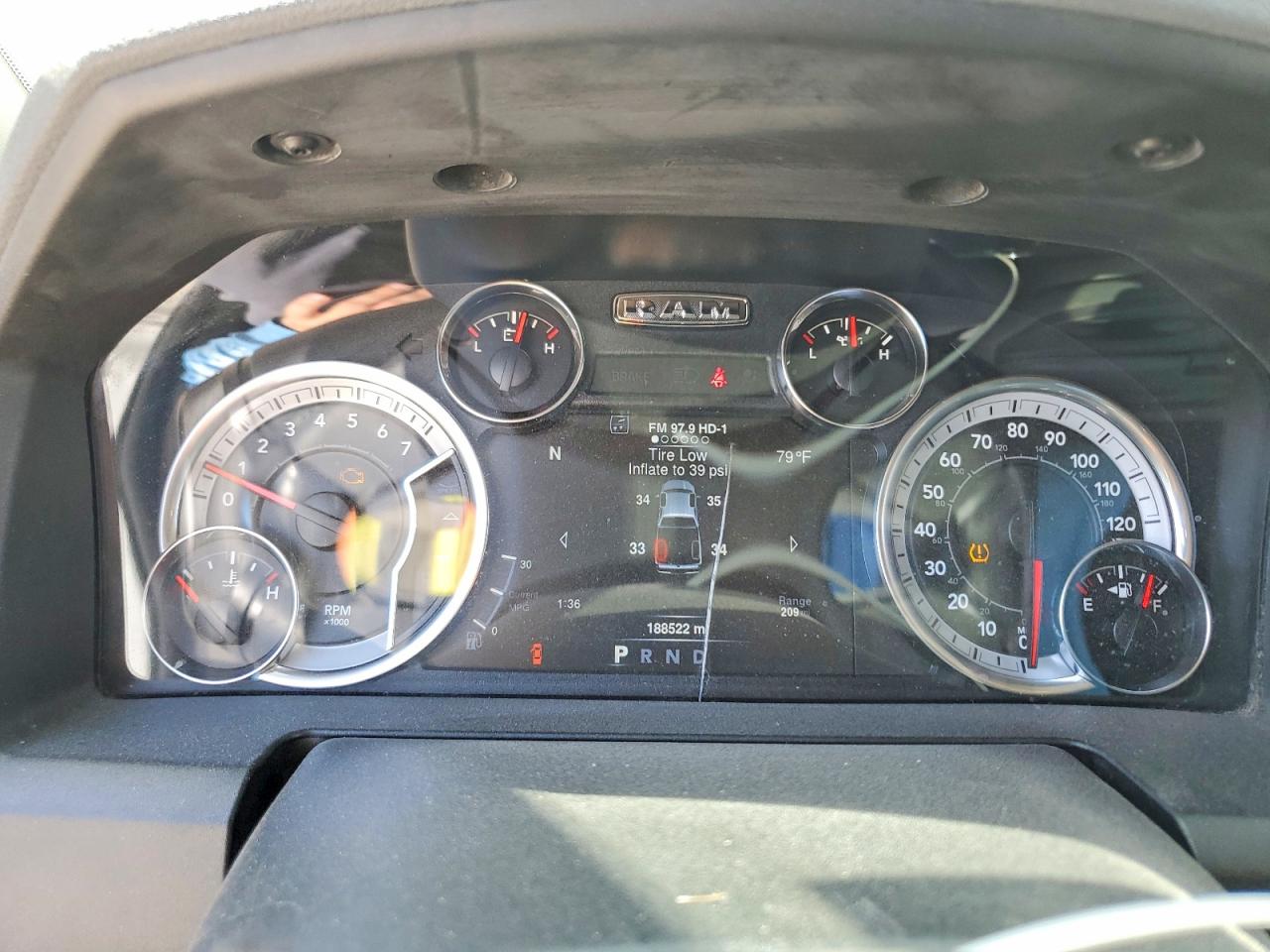 2019 RAM 1500 CLASSIC SLT photo 17