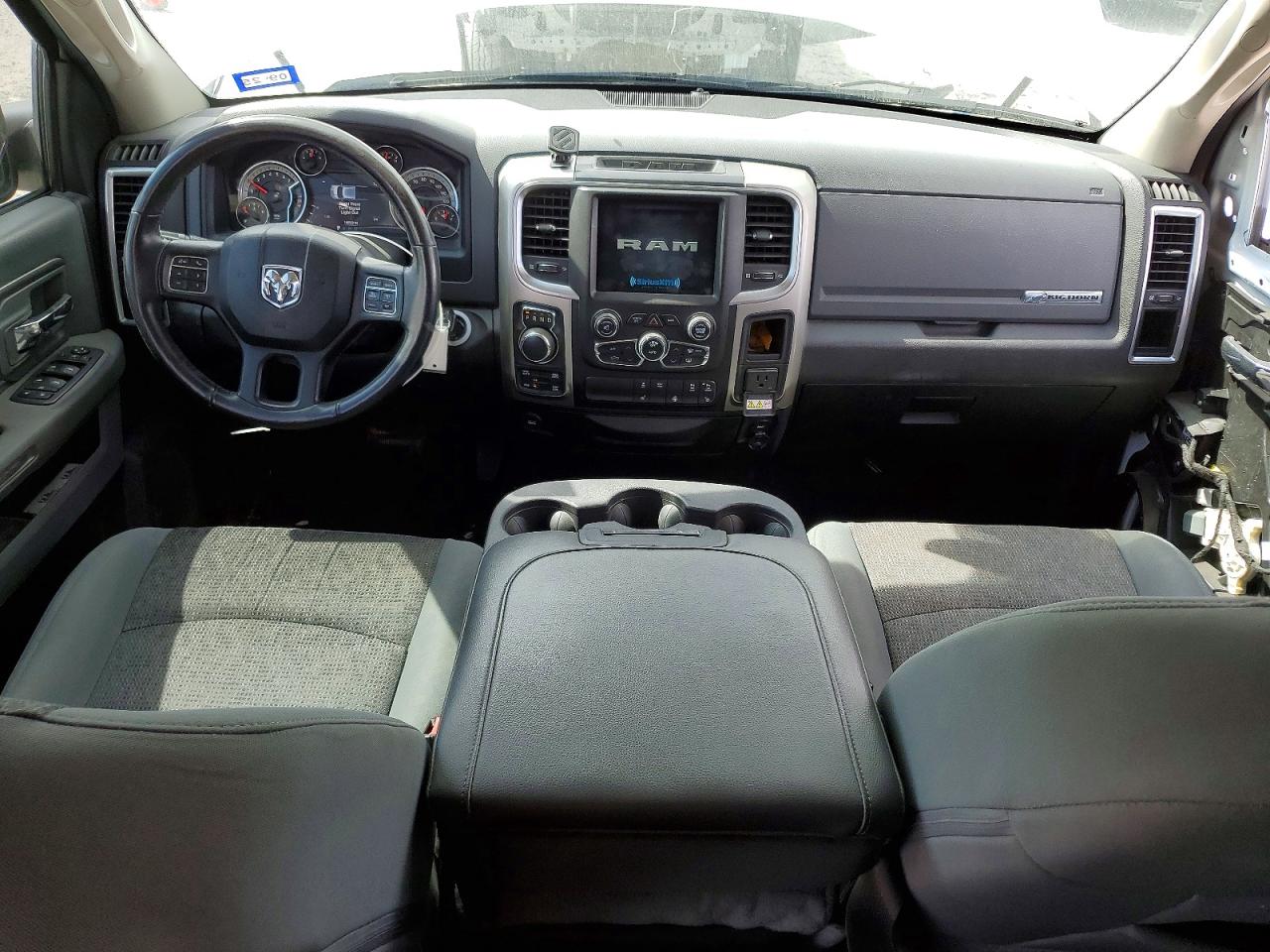 2019 RAM 1500 CLASSIC SLT photo 15