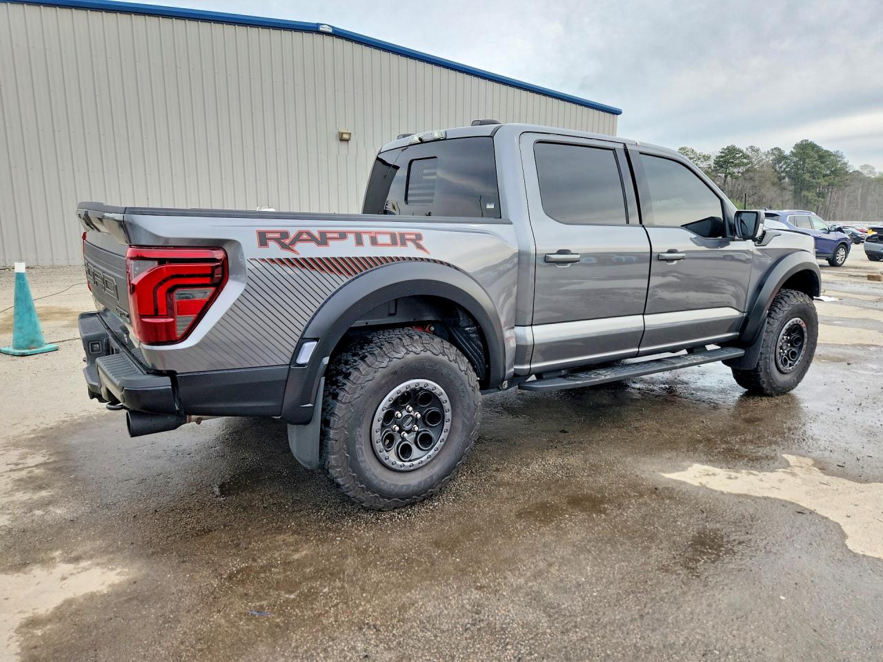2024 FORD F150 RAPTOR photo 7