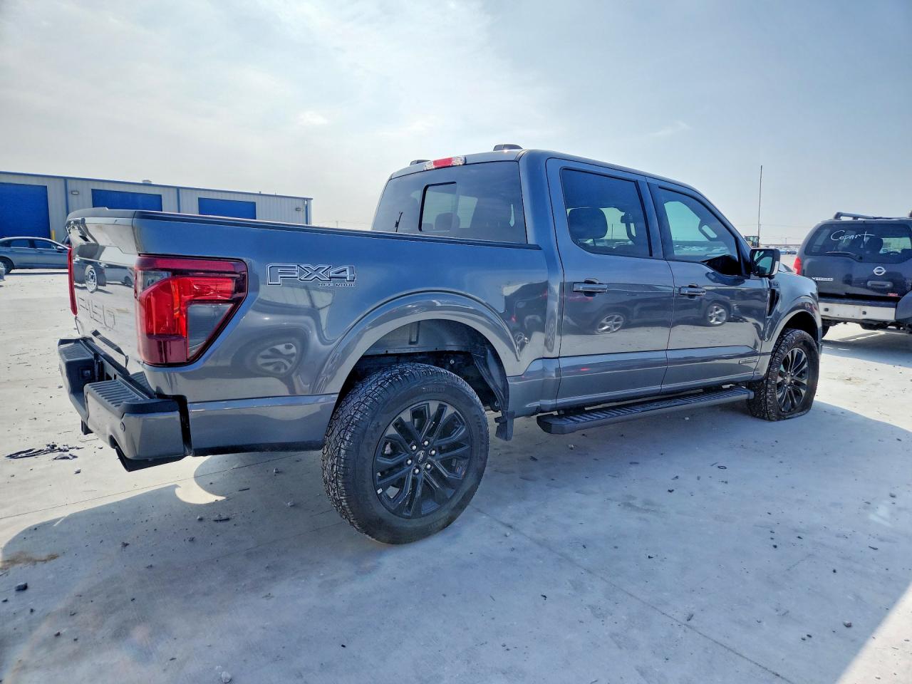 2025 FORD F150 XLT photo 5