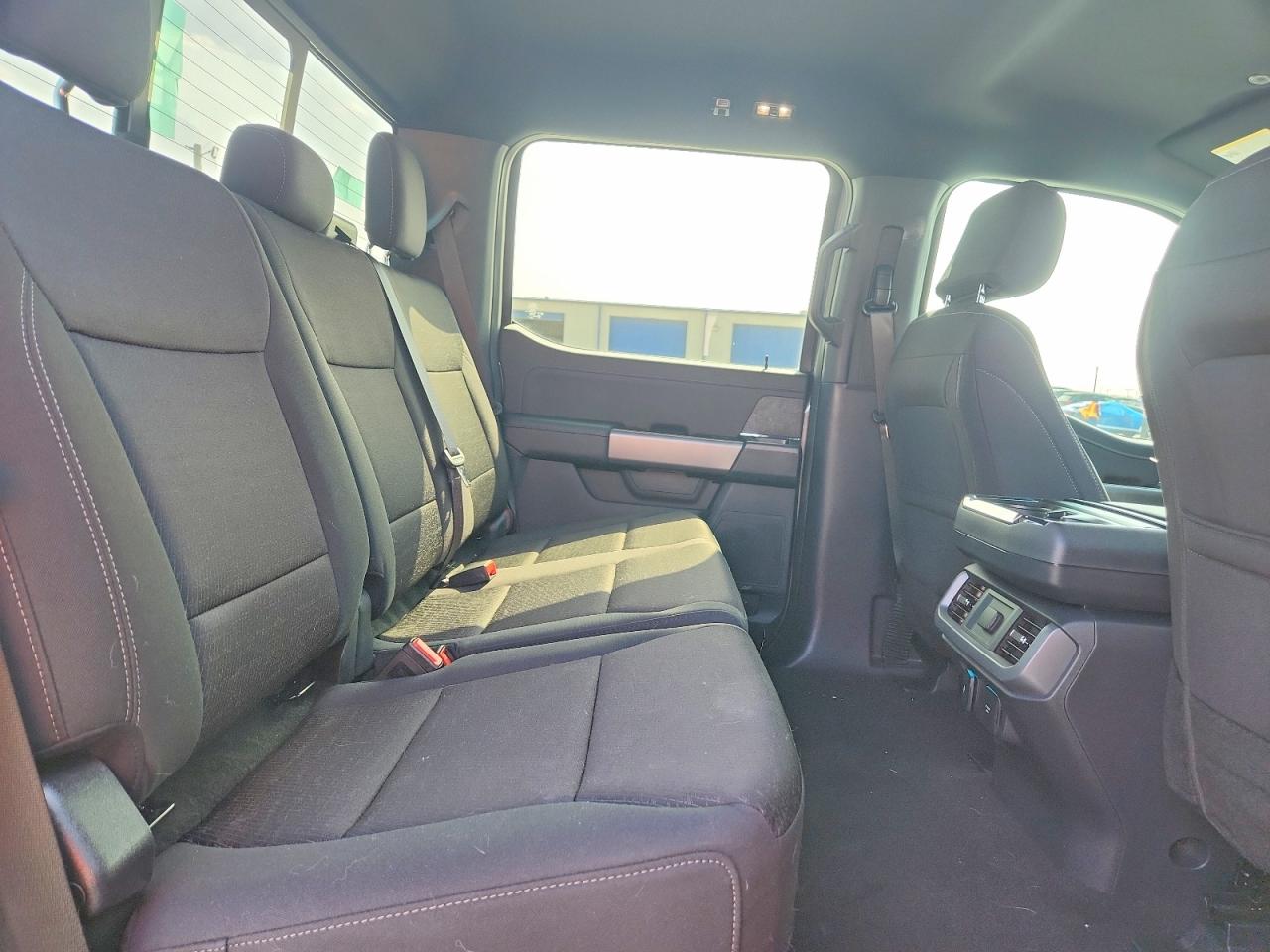 2025 FORD F150 XLT photo 19