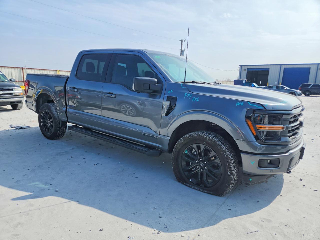 2025 FORD F150 XLT photo 7