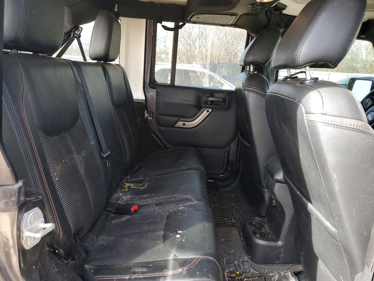 2016 JEEP WRANGLER UNLIMITED SAHARA photo 10