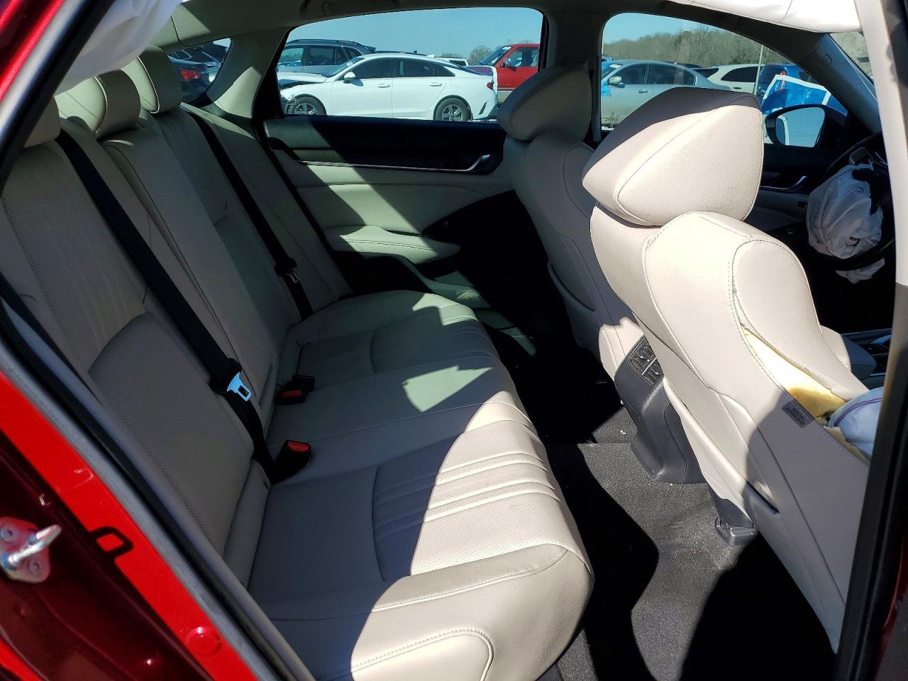 2020 HONDA ACCORD TOURING HYBRID photo 19