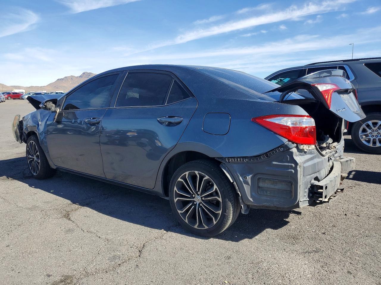 2014 TOYOTA COROLLA L photo 4