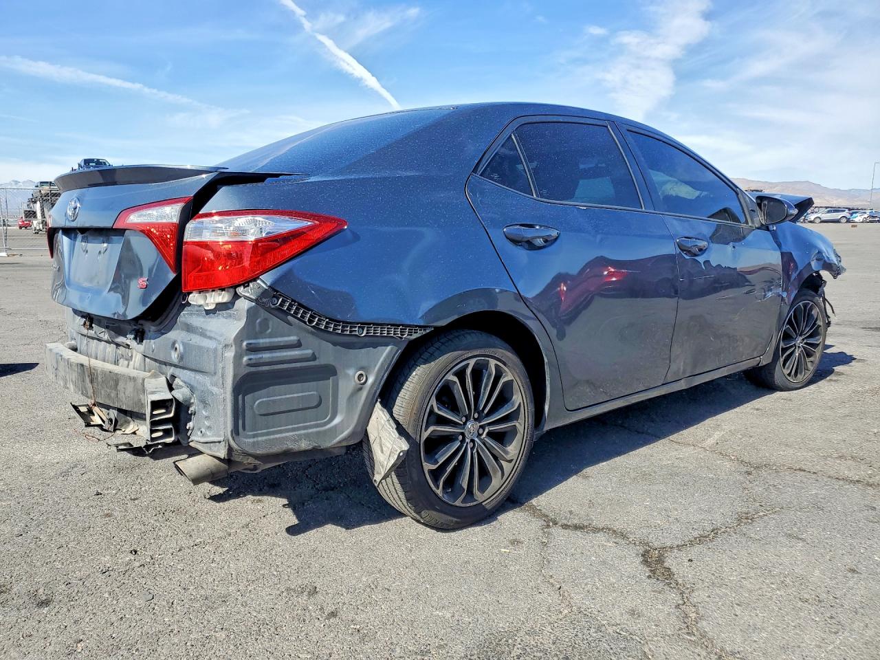 2014 TOYOTA COROLLA L photo 7