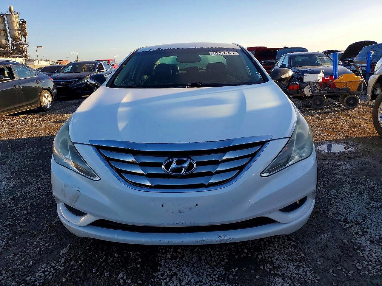 2011 HYUNDAI SONATA SE photo 13