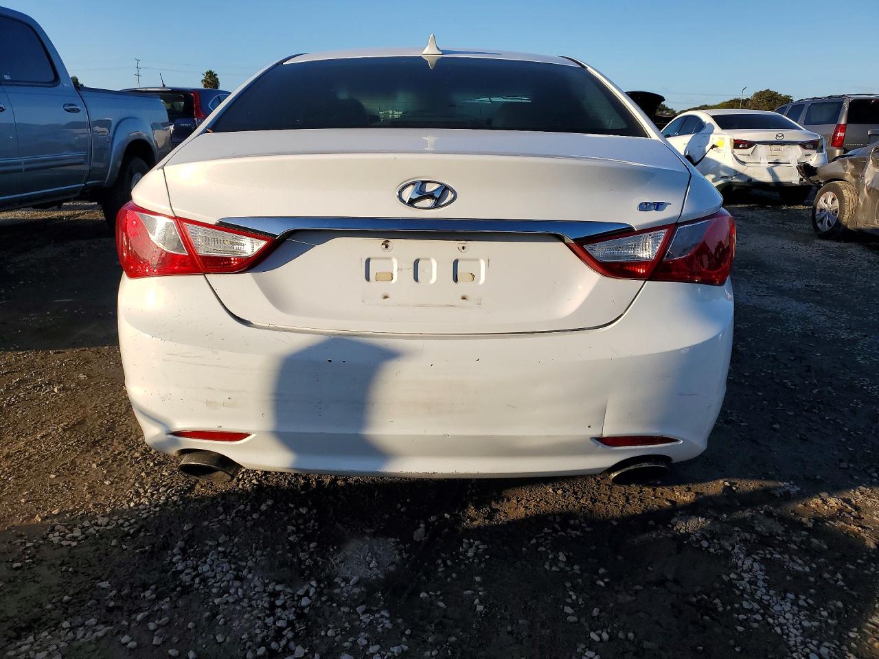 2011 HYUNDAI SONATA SE photo 16