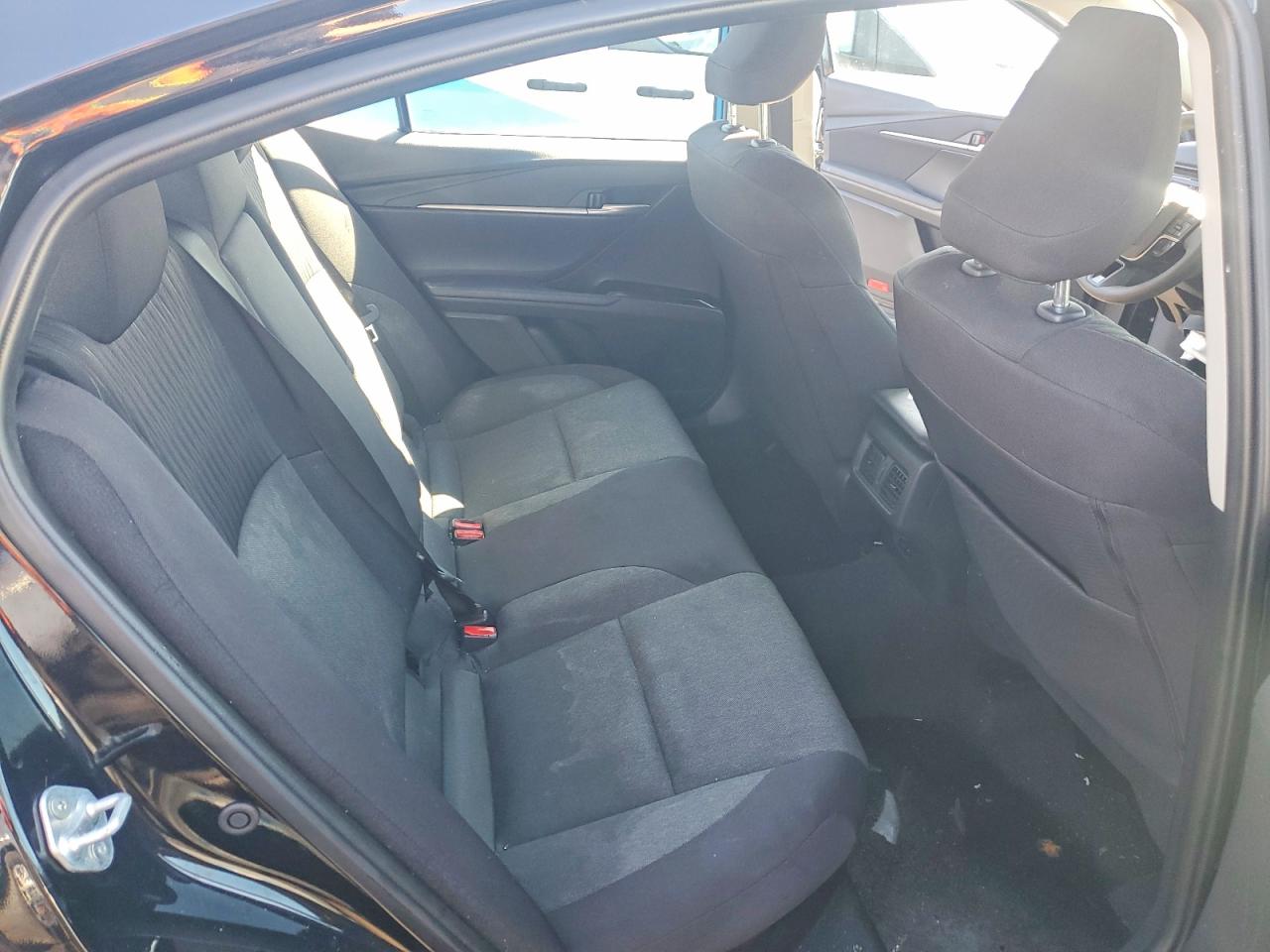2025 TOYOTA CAMRY LE photo 10