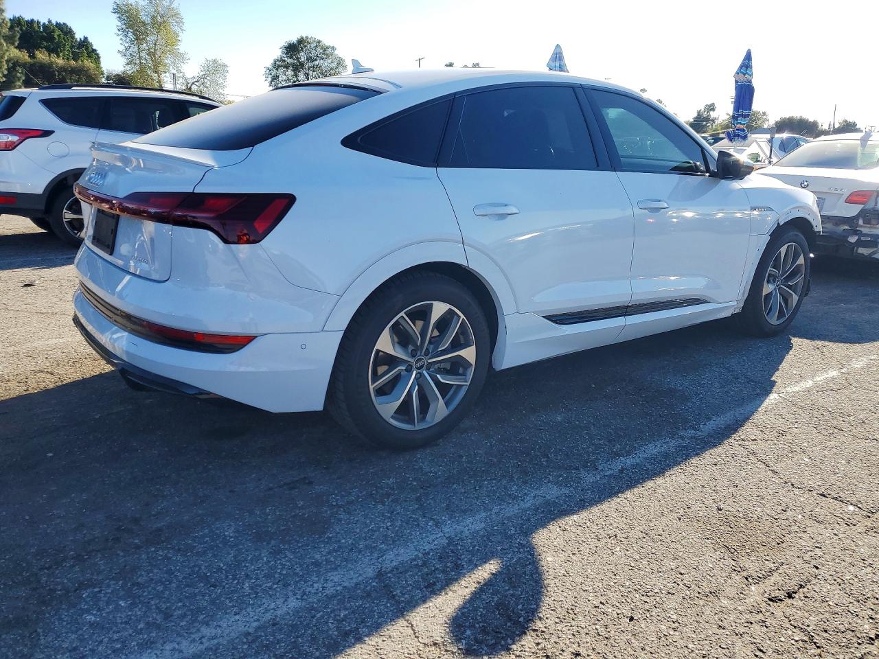 2021 AUDI E-TRON SPORTBACK PREMIUM PLUS photo 5