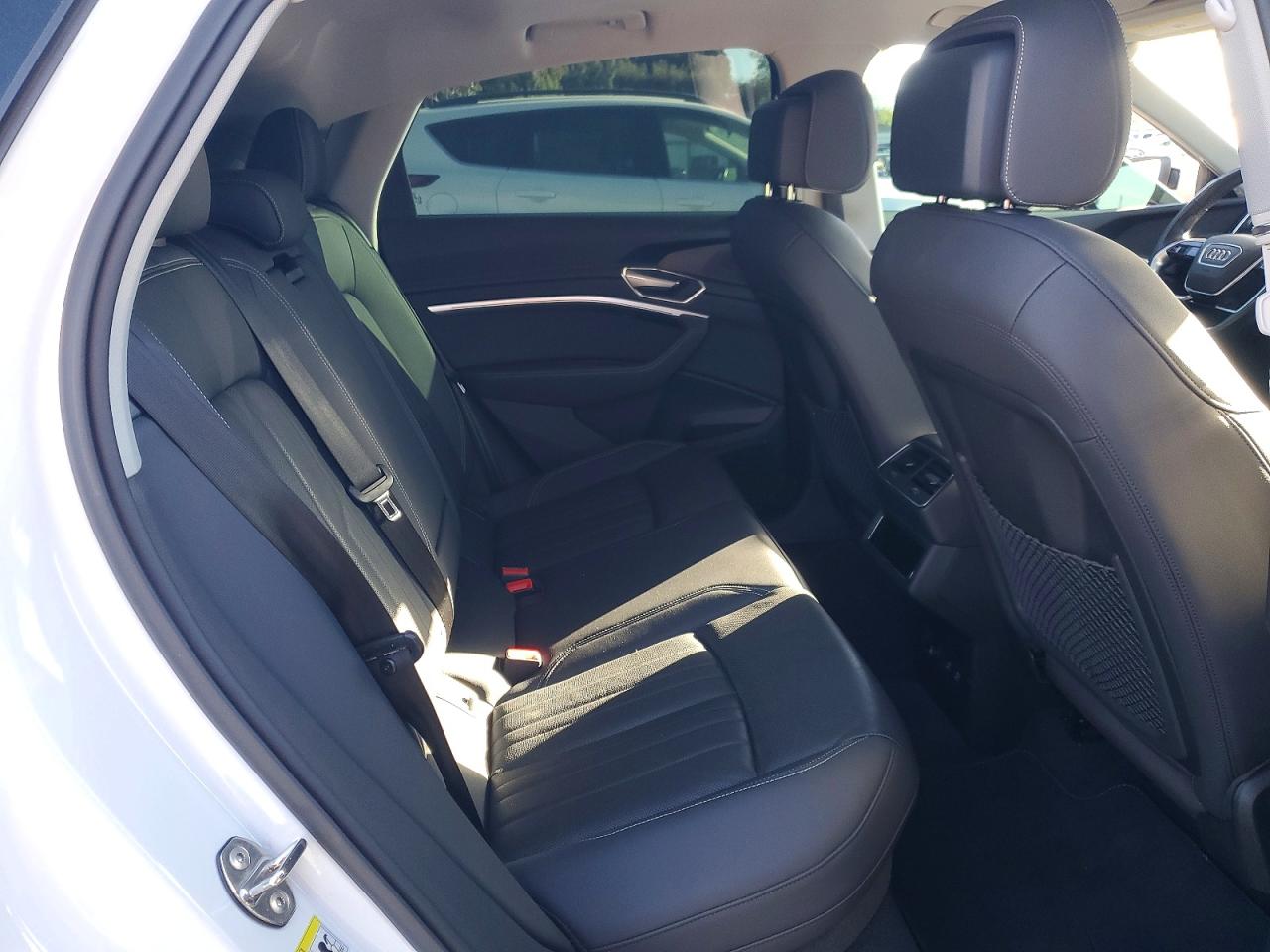2021 AUDI E-TRON SPORTBACK PREMIUM PLUS photo 21