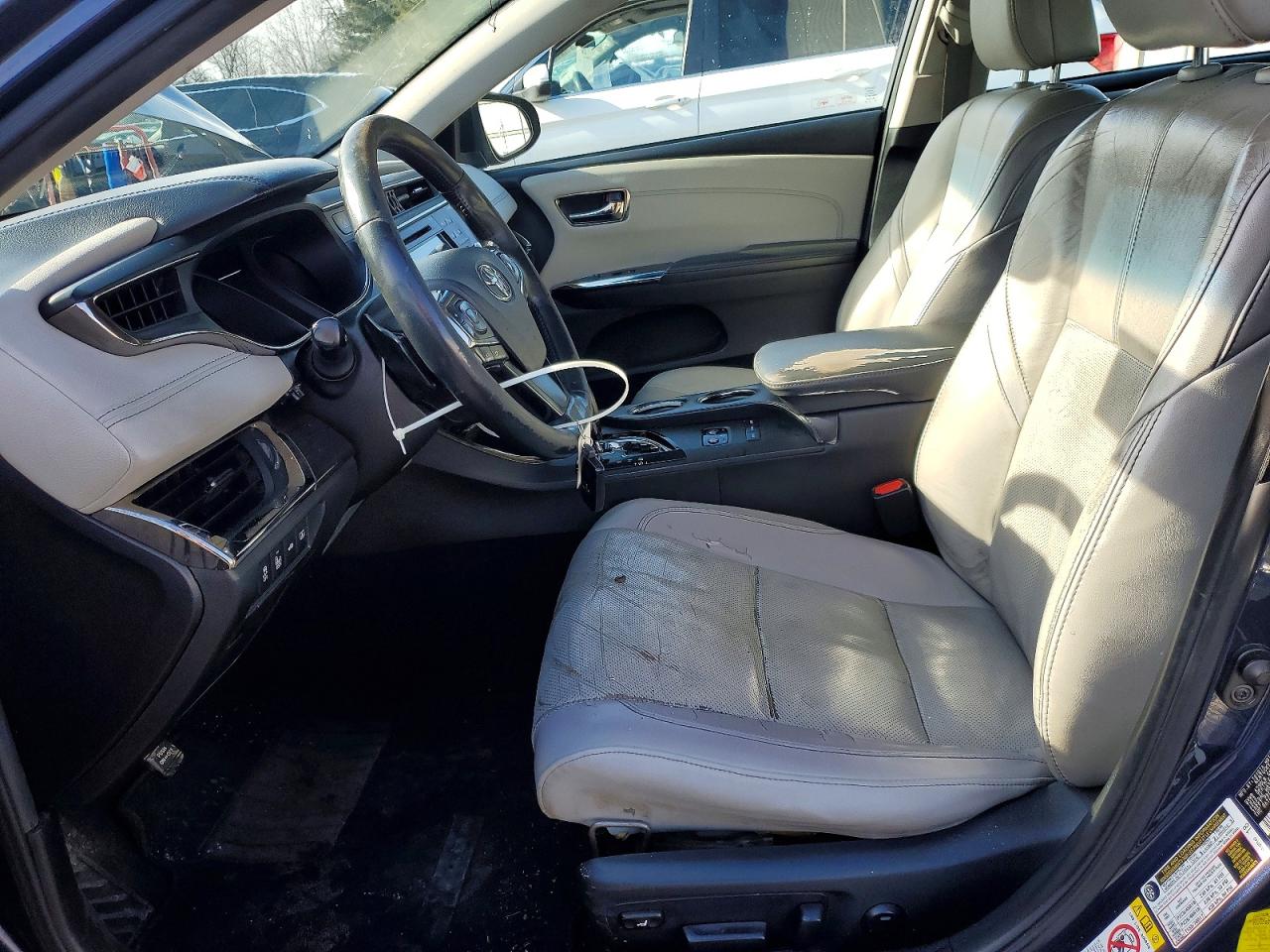 2016 TOYOTA AVALON XLE photo 13