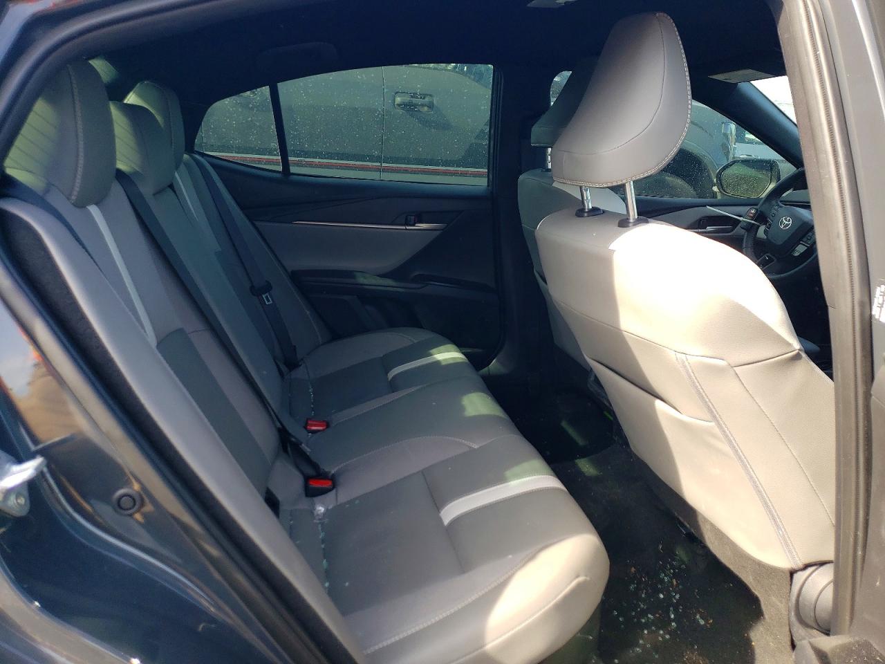 2025 TOYOTA CAMRY SE photo 10