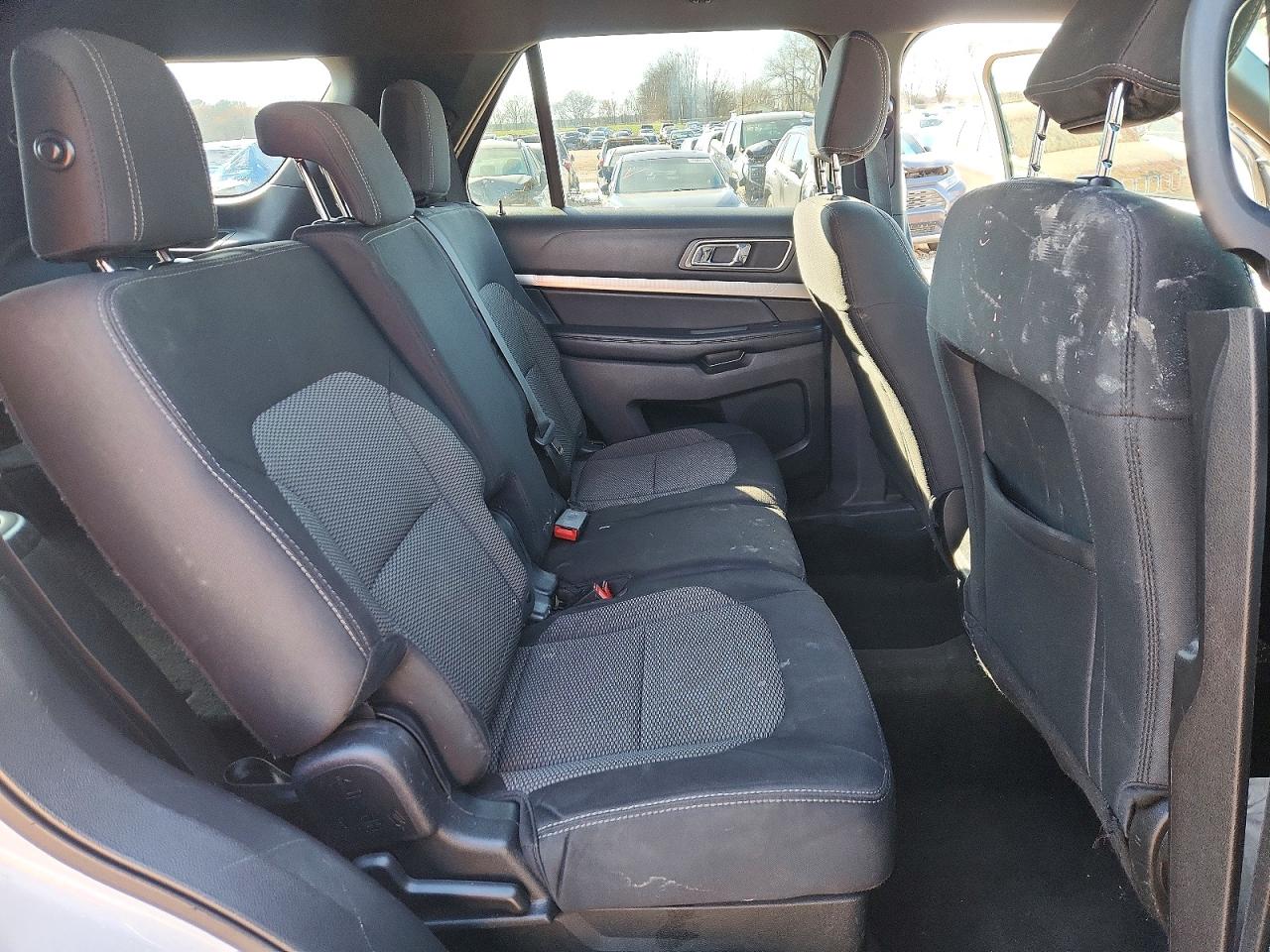 2018 FORD EXPLORER XLT photo 31