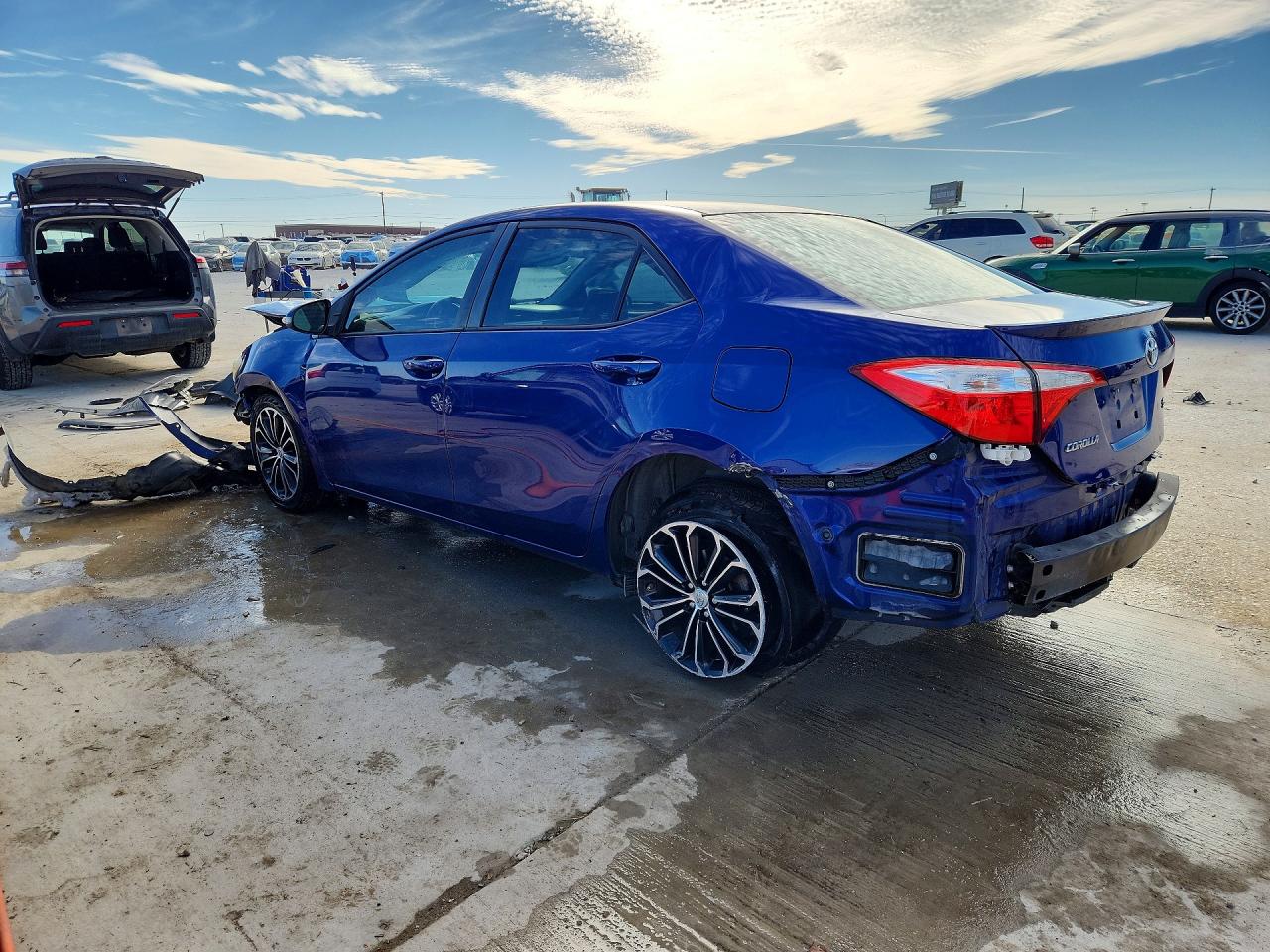 2015 TOYOTA COROLLA S PLUS photo 3