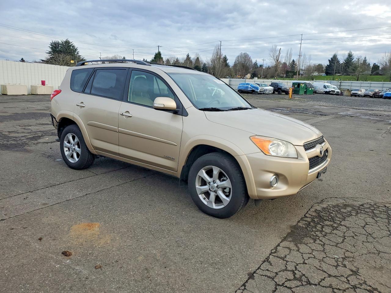 2010 TOYOTA RAV4 LIMITED photo 4