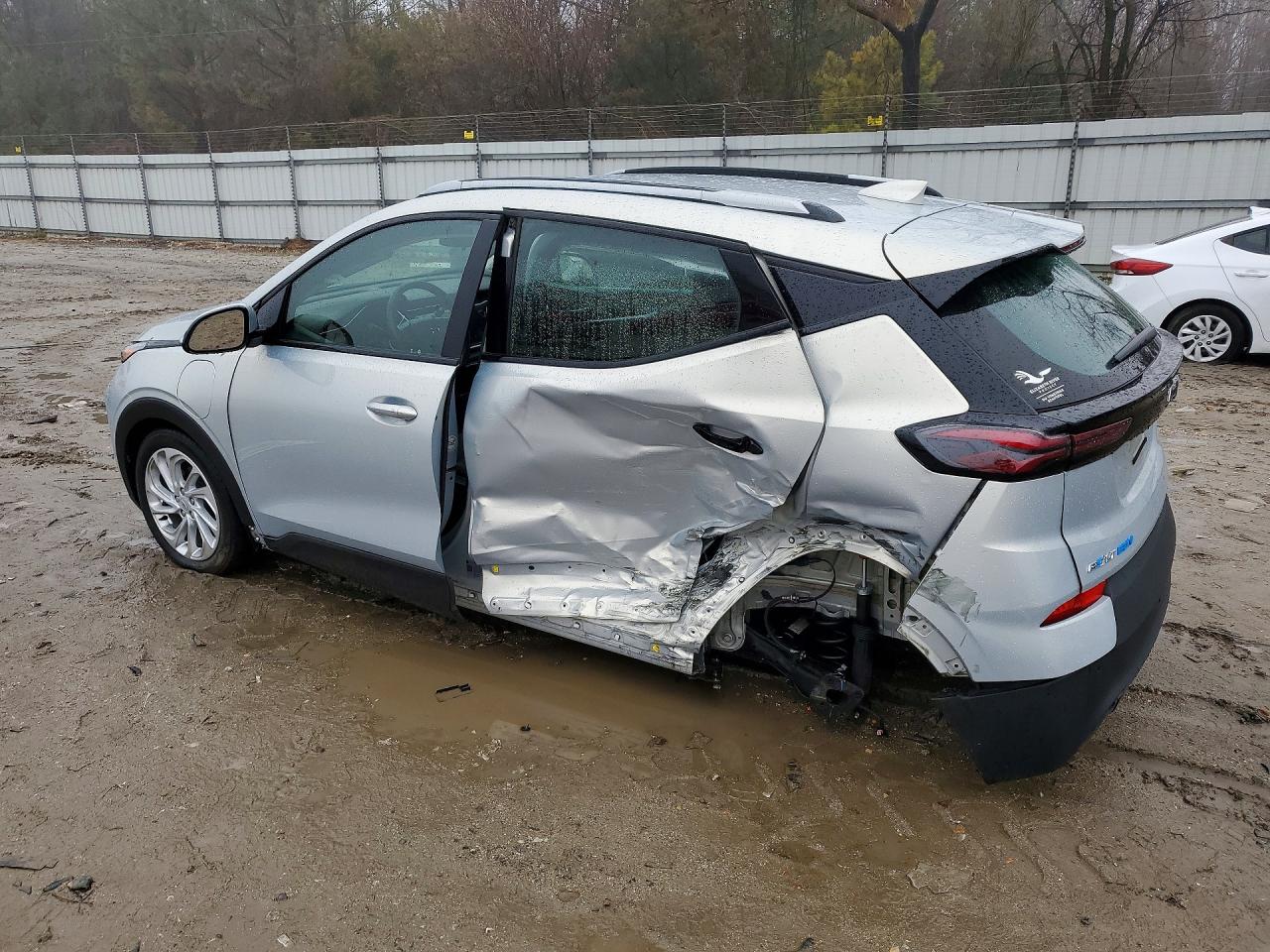 2023 CHEVROLET BOLT EUV LT photo 3