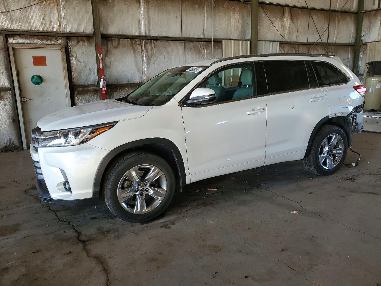 2018 TOYOTA HIGHLANDER