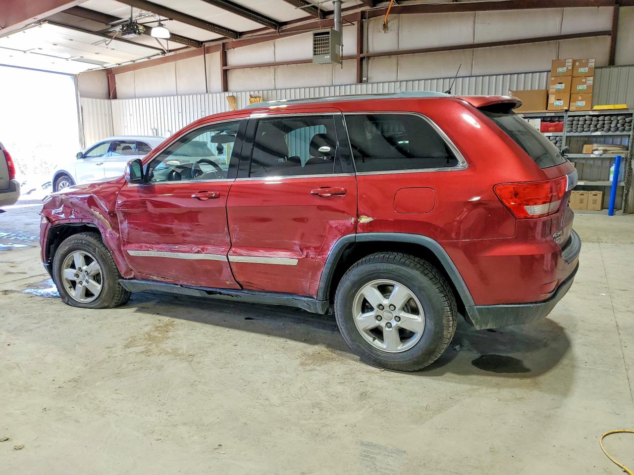 2012 JEEP GRAND CHEROKEE LAREDO photo 4