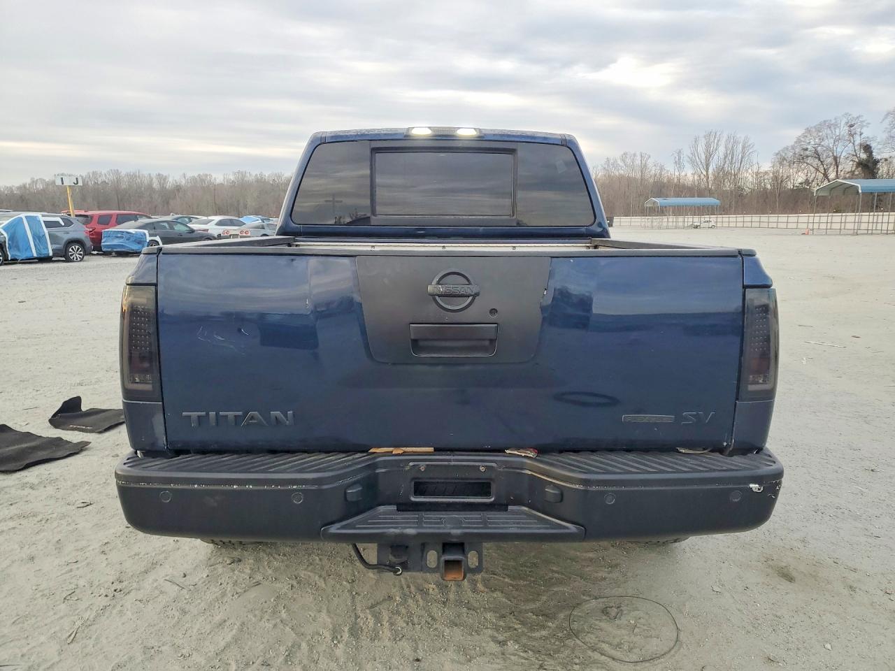 2011 NISSAN TITAN S photo 6