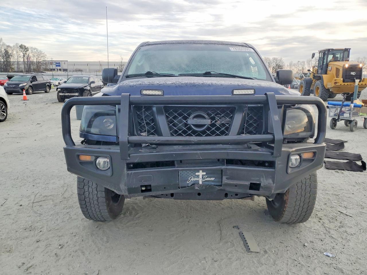 2011 NISSAN TITAN S photo 5