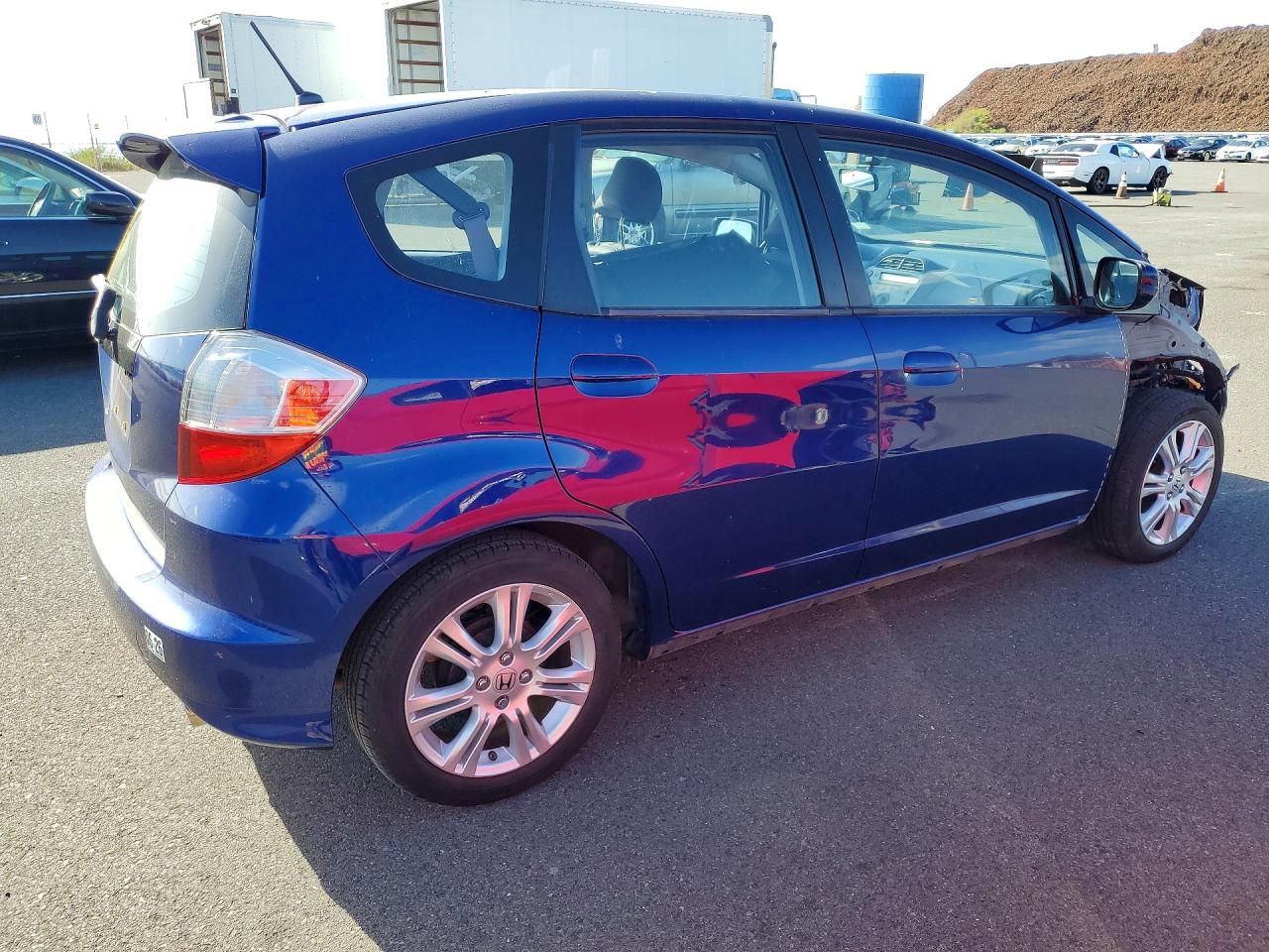 2011 HONDA FIT SPORT photo 3