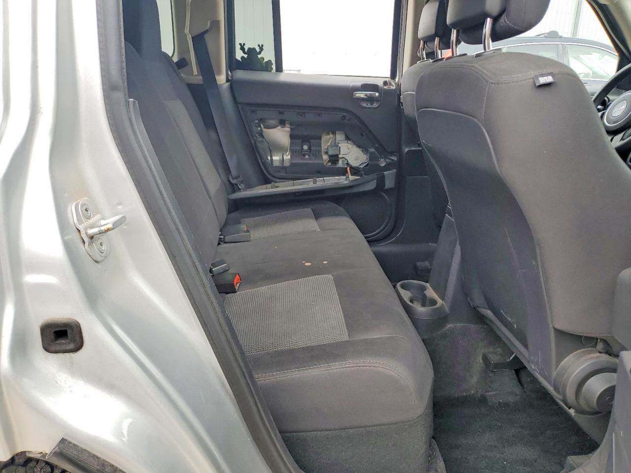 2012 JEEP PATRIOT SPORT photo 21