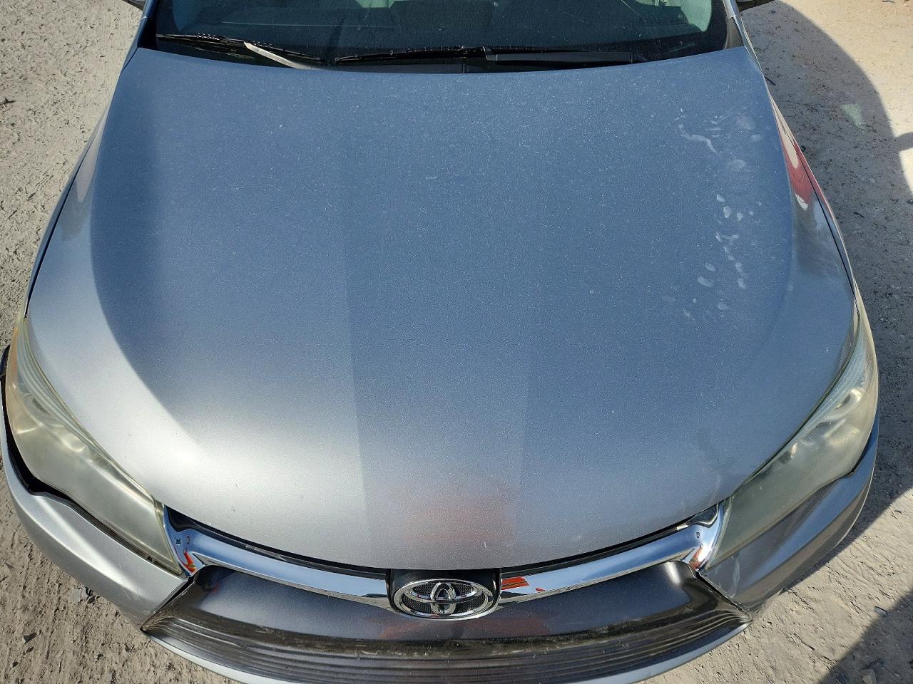 2016 TOYOTA CAMRY LE photo 11