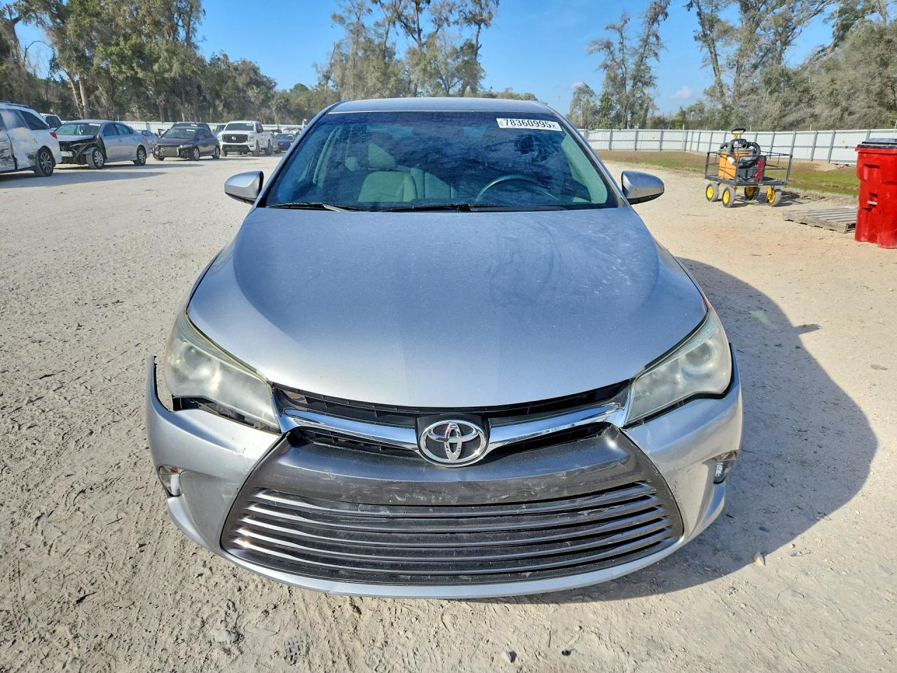 2016 TOYOTA CAMRY LE photo 5